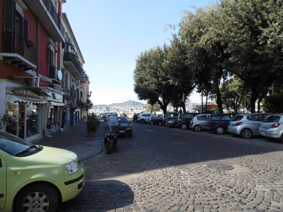 A Casa Di Monica Pozzuoli Exterior foto