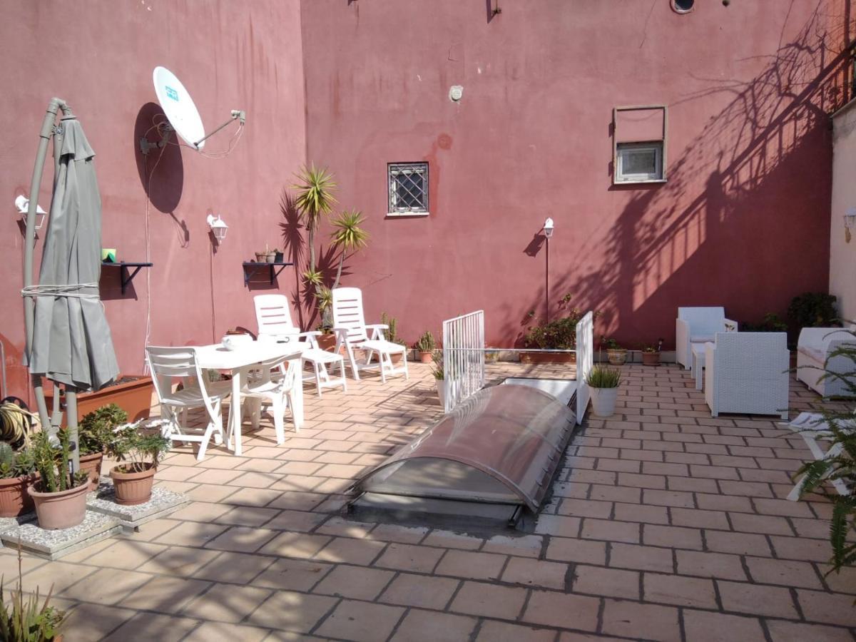 A Casa Di Monica Pozzuoli Exterior foto