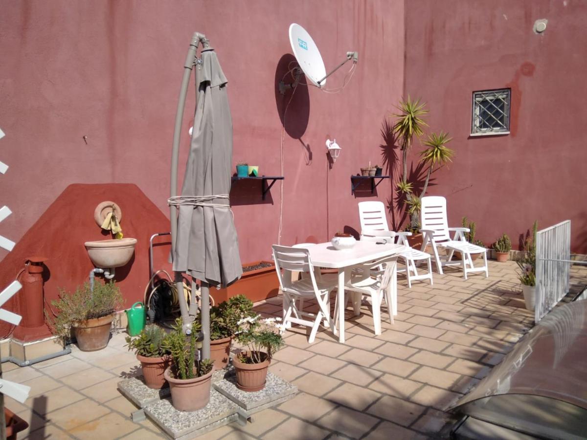 A Casa Di Monica Pozzuoli Exterior foto